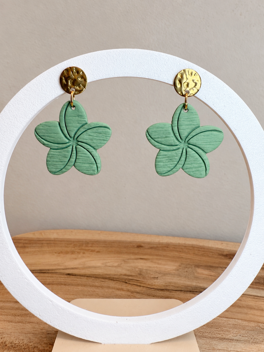 Boucles d’oreilles, fleurs vertes