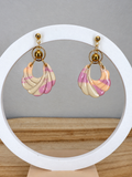 Boucles d’oreilles pendantes – crème, pêche & vieux rose