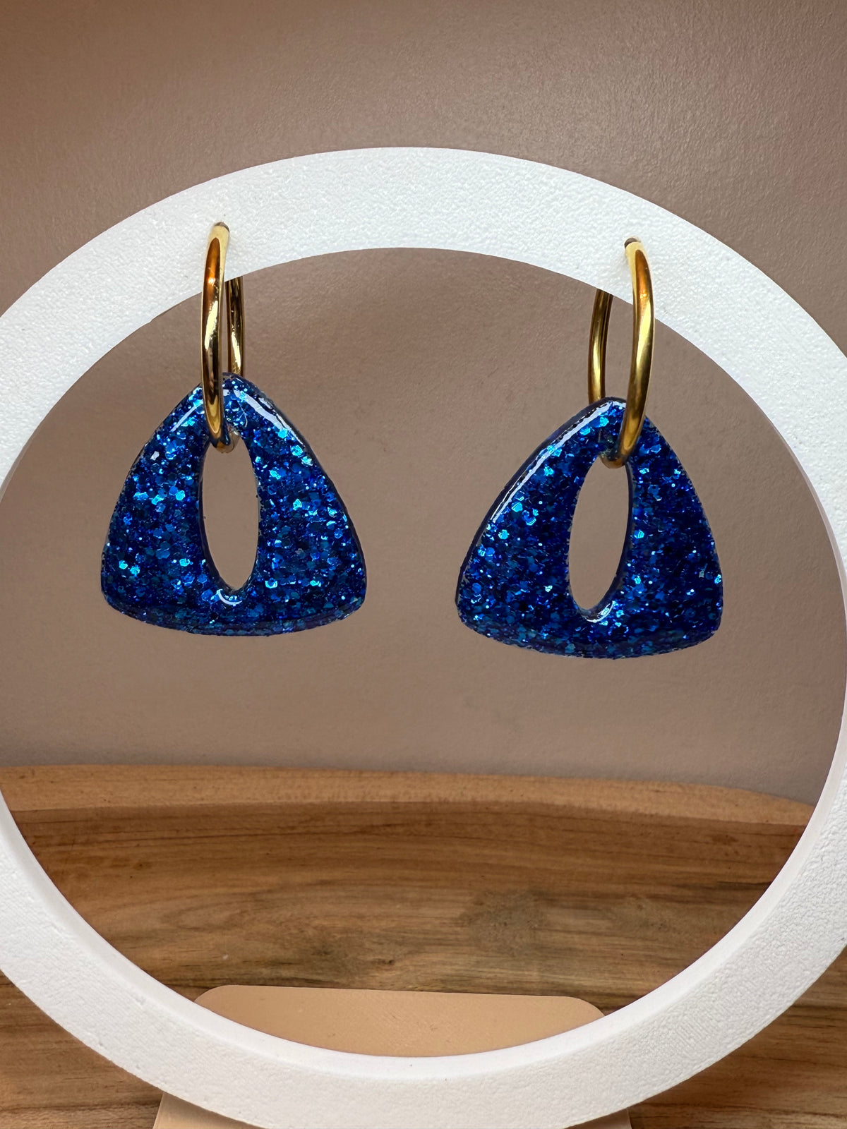 Pampilles triangle - en résine epoxy - 30 mm